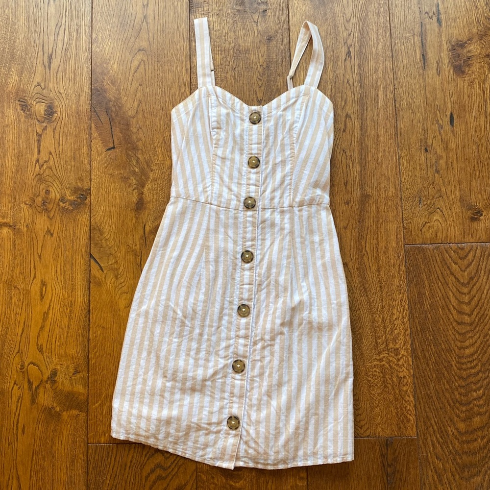 Abercrombie White and Tan Linen Dress